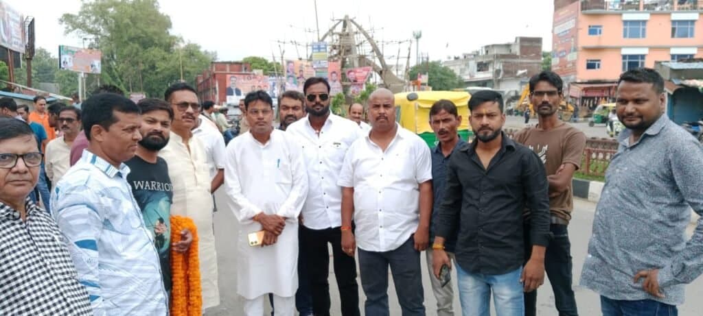 वित्त राज्य मंत्री , भारत सरकार के गोरखपुर आगमन पर अभूतपूर्व स्वागत एवं कर्मचारी समस्याओं पर सौंपा ज्ञापन