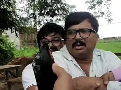 महराजगंज में 20 हजार की रिश्वत ले रहा लेखपाल गिरफ्तार