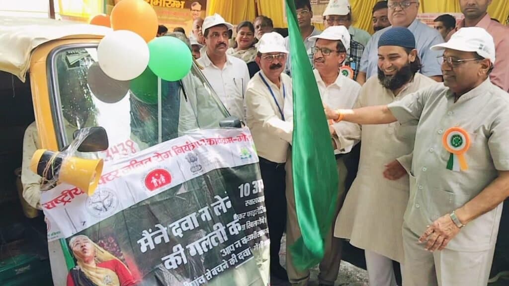 फाइलेरिया उन्मूलन अभियान की शुरुआत मेयर ने हरी झंडी दिखाकर की
