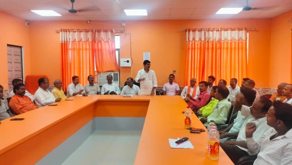 हर घर तिरंगा अभियान को सफल बनाने के लिए पीपीगंज मंडल की बैठक संपन्न