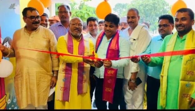 आंगनबाड़ी केंद्र का विधायक प्रतिनिधि ने किया लोकार्पण 11 लाख 84 हजार से बने आंगनवाणी केंद्र से होगा बच्चों का विकास- ब्लाक प्रमुख