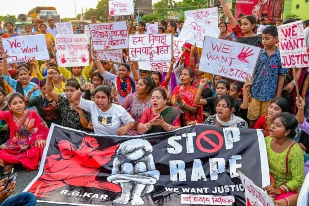 बंगाल में भारी तनाव !