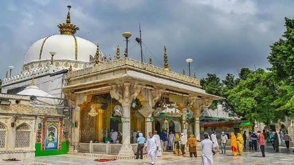 अब अजमेर दरगाह शरीफ का होगा सर्वे