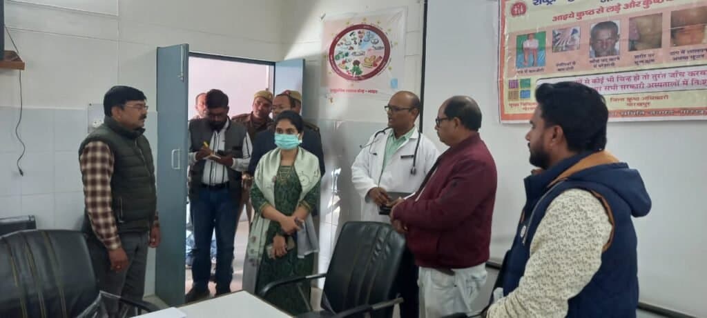 ज्वाइंट मजिस्ट्रेट ने भटहट पीएचसी का किया औचक निरीक्षण