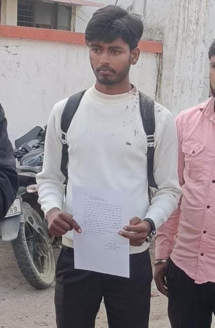 पुराने विवाद को लेकर कोचिंग जा रहे युवक को रॉड और पंच से मार कर किया लहूलुहान