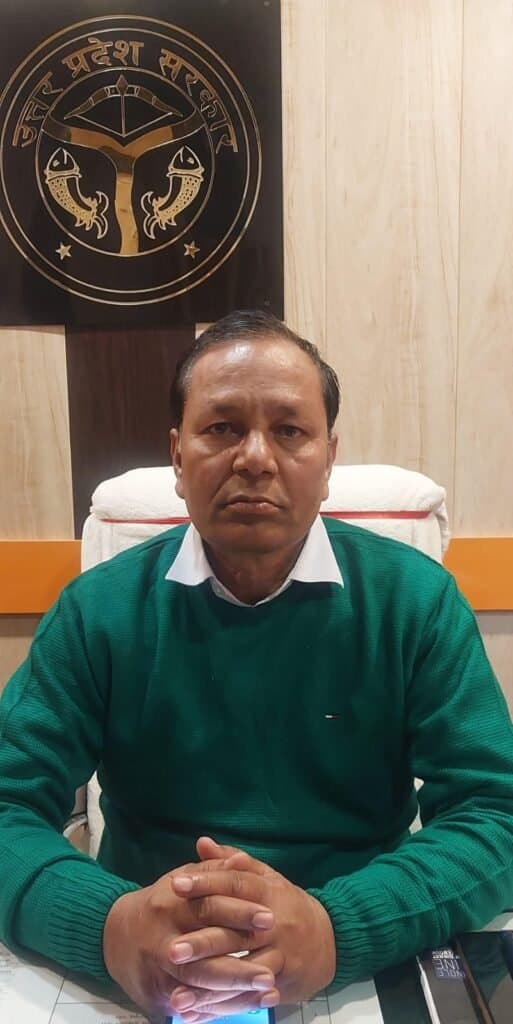 नवागत ईओ रामसमुझ ने संभाला कार्यभार