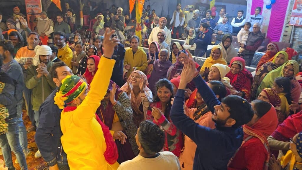 श्रीमद् भागवत कथा में कृष्ण जन्म पर झूम उठे श्रद्धालु