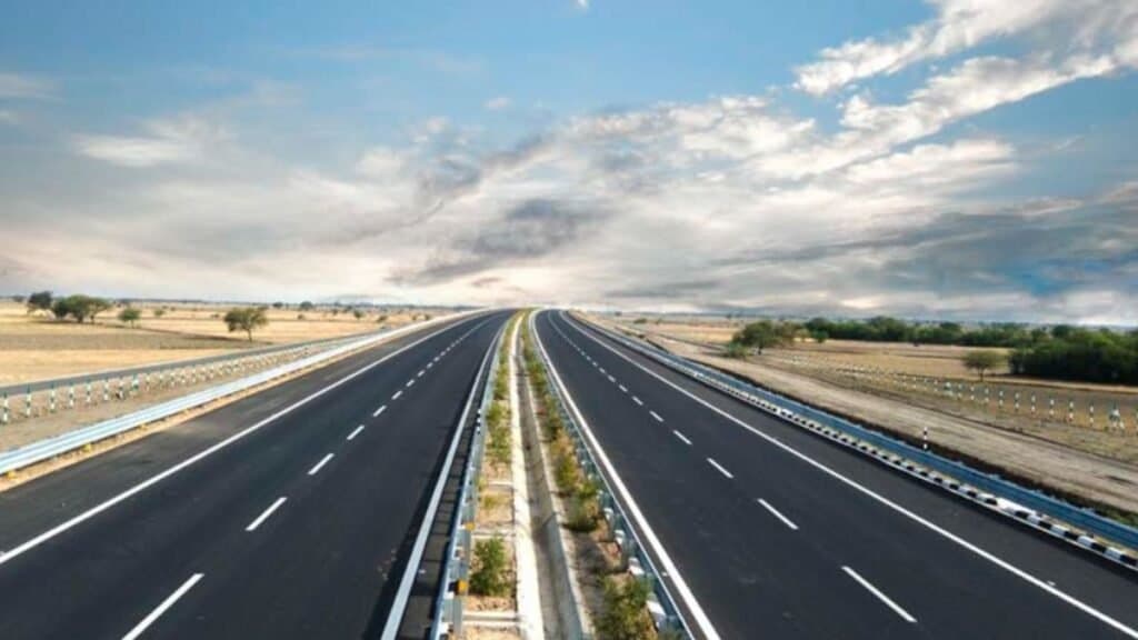 इंतजार की घड़ियां खत्म हुई, 2025 में शुरू होगा गोरखपुर लिंक एक्सप्रेसवे; पूर्वी उत्तर प्रदेश को मिलेगी विकास की गति