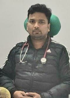 एमसीआई परीक्षा पास करने पर डॉ सौरभ मिश्रा को लोगो ने दी बधाई