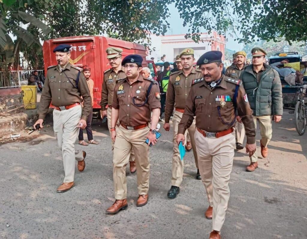 एसपी जीआरपी ने शाही स्नान और मौनी अमावस्या के मद्देनजर गोरखपुर रेलवे स्टेशन का किया निरीक्षण