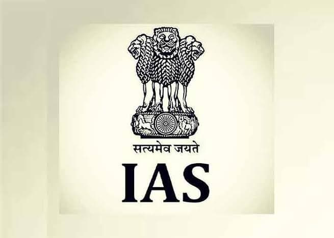 UP में IAS अफ़सरों के हुए तबादले