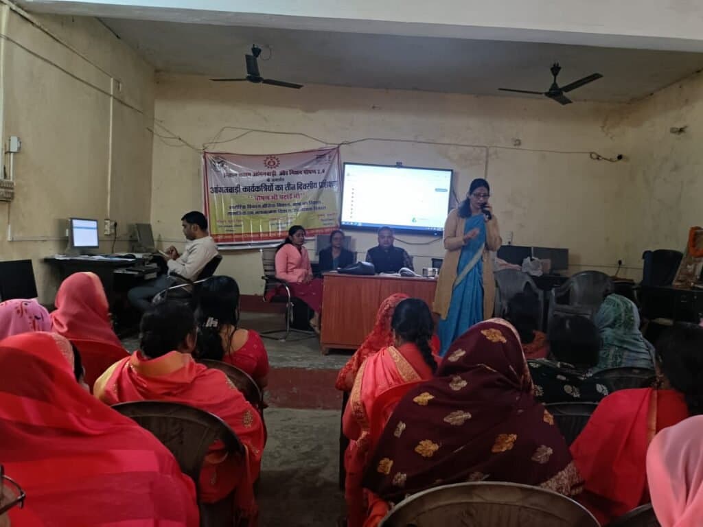 ब्लाक संसाधन केंद्र पर आगनबाड़ी कार्यकत्रियों का प्रशिक्षण सम्पन्न