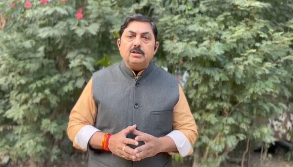 बीजेपी के पार्टी प्रवक्ता एसएन सिंह ने सपा पर किया कटाक्ष
