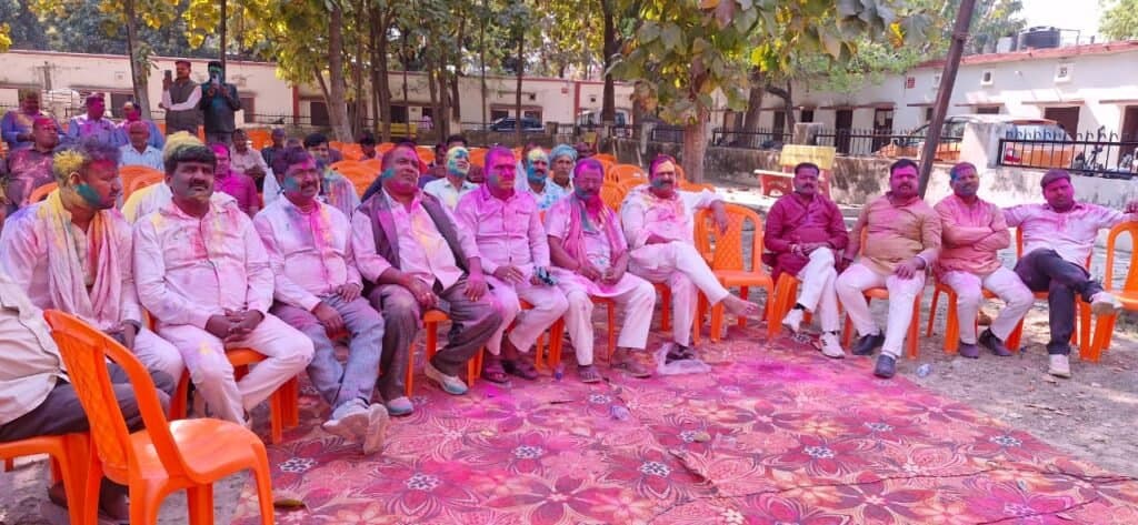 ब्लॉक कैम्पस में आयोजित हुआ होली मिलन समारोह