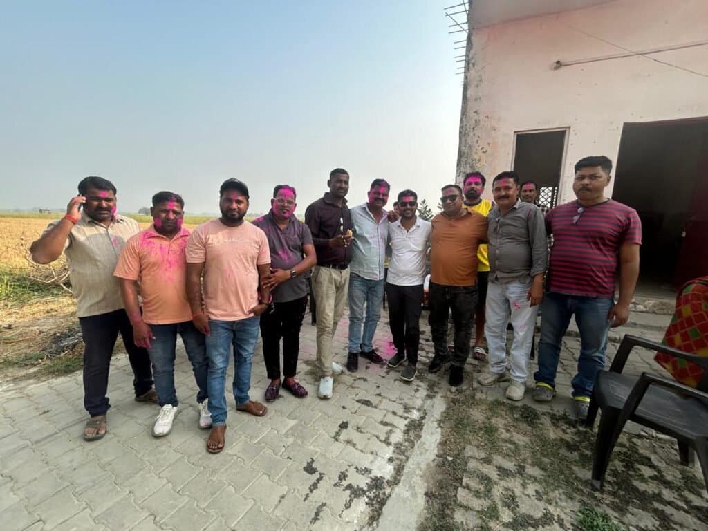सोनौली नगर पंचायत में धूमधाम से मना होली मिलन समारोह