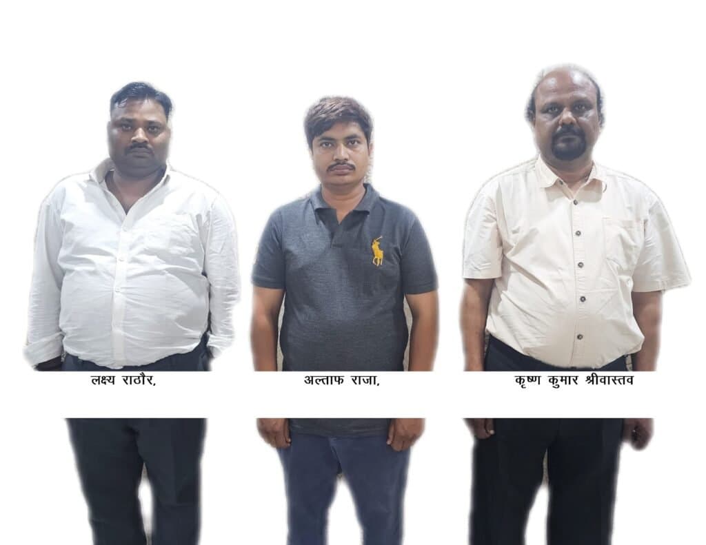 UPSTF को मिली बड़ी सफलता,फर्जी दस्तावेज तैयार करने वाले गिरोह के 3 अभियुक्तों को किया गिरफ्तार