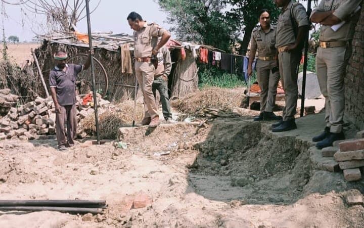 कोतवाल बड़हलगंज ने शुरू कराया पुलिस चौकी का निर्माण