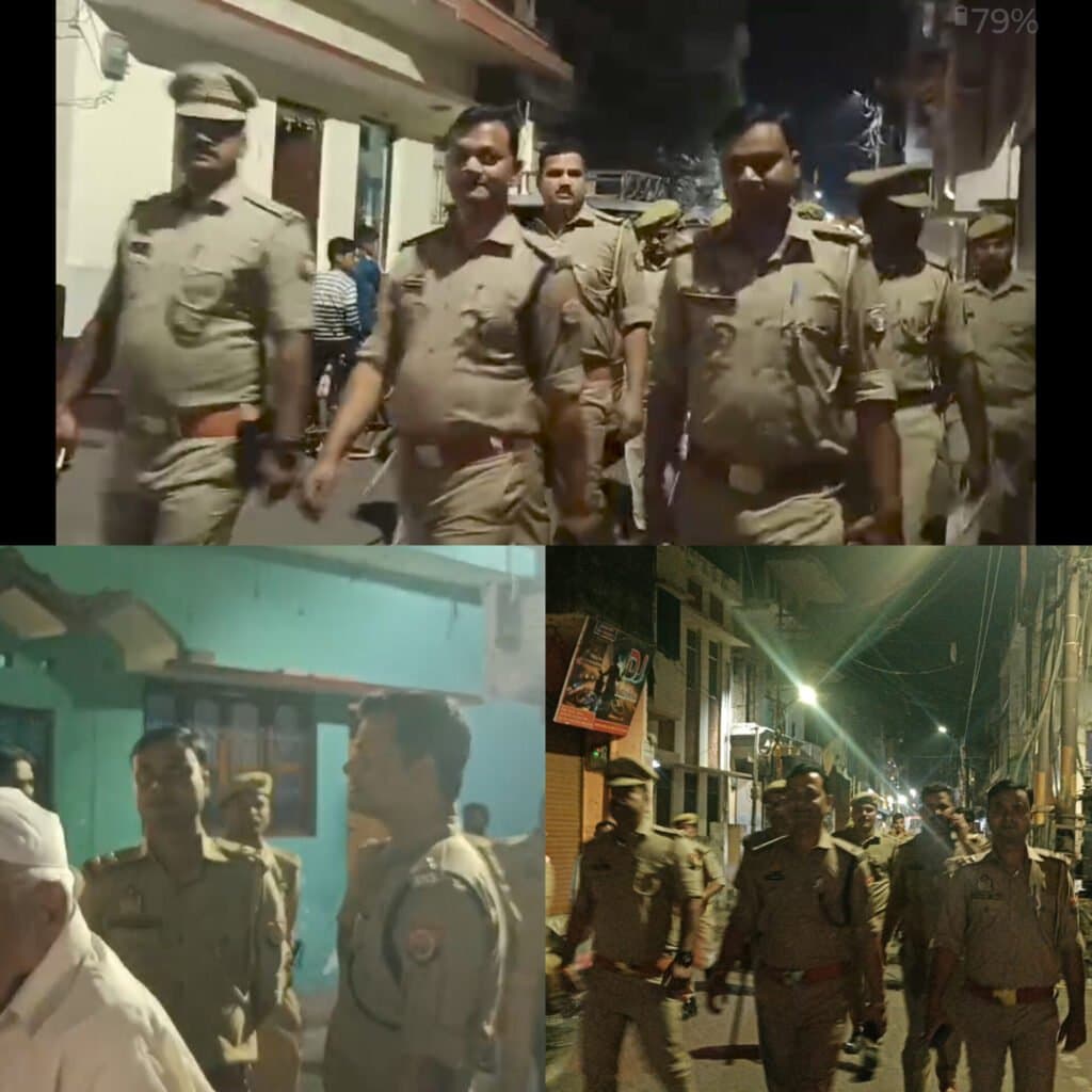 सीओ राजीव कुमार सिंह व थाना प्रभारी राजघाट सदानंद सिन्हा ने हमराहियों के साथ किया इलाके का पैदल गश्त