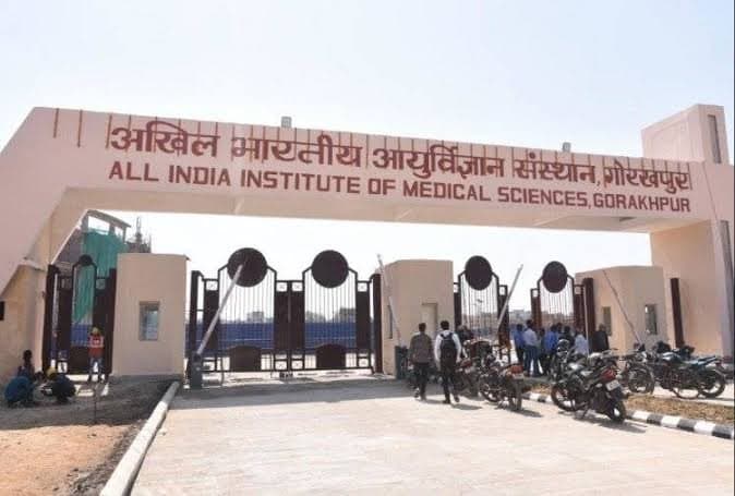 एम्स गोरखपुर ने ‘स्टॉप द ब्लीड’ CNE सत्र आयोजित कर नर्सों की आपातकालीन प्रतिक्रिया क्षमता को सशक्त किया