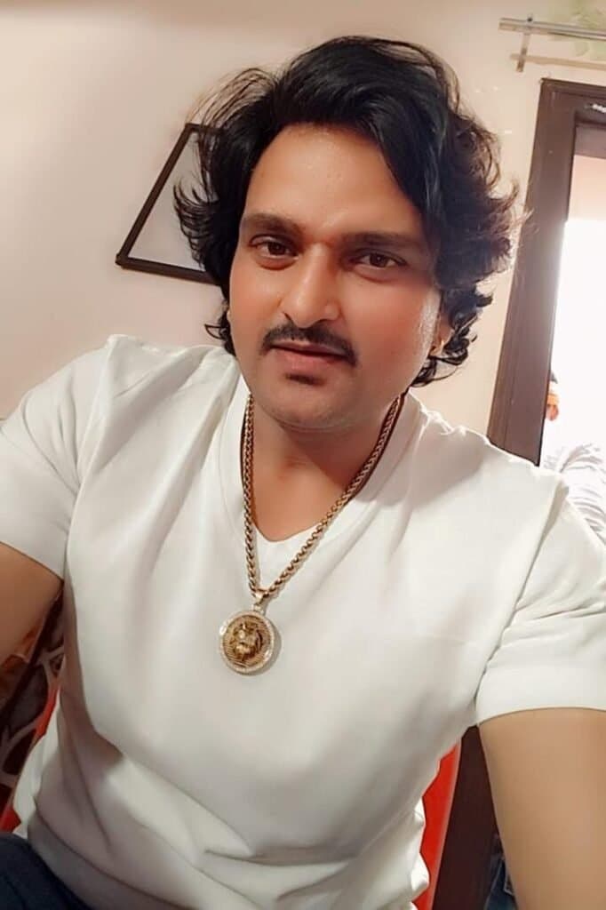 फ़िल्म ‘दास्तान चांदनी की’ से तीन हीरोइन संग भोजपुरी में धमाकेदार एंट्री कर रहे हैं, ‘प्रमोद सोनी’