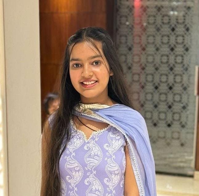 हाईस्कूल में जनपद में अन्नया जायसवाल को मिला दुसरा स्थान