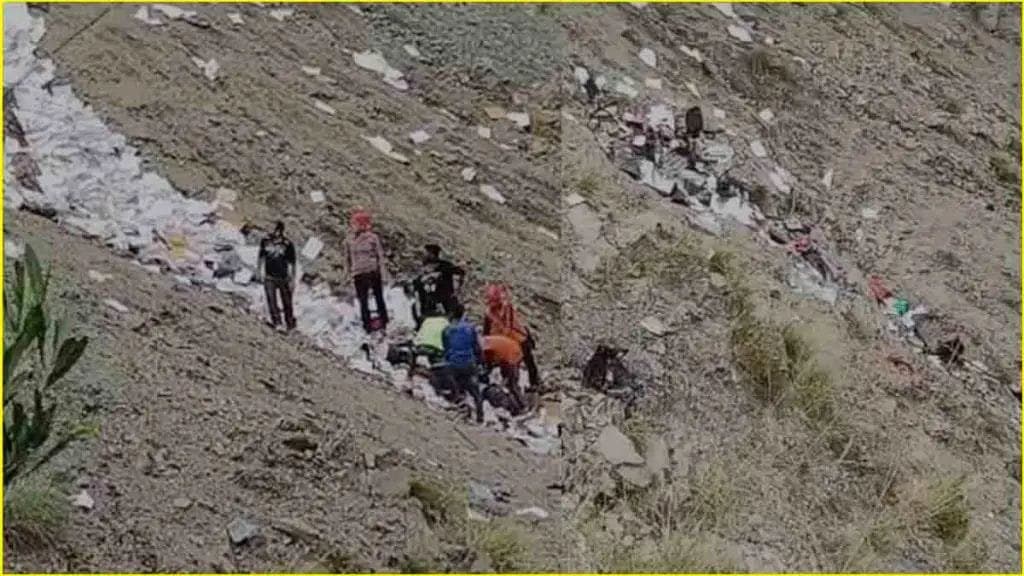 600 फीट गहरी खाई में गिरा सेना का ट्रक, 2 जवानों की मौत, जम्मू-श्रीनगर नेशनल हाइवे पर हादसा