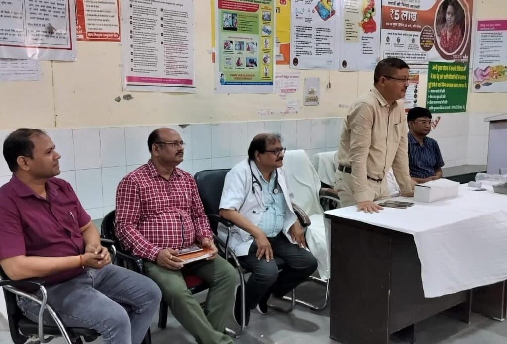 बच्चे को उल्टी दस्त आए तो नजदीकी स्वास्थ्य केंद्र पर दिखाएं, देते रहें ओआरएस का घोल
