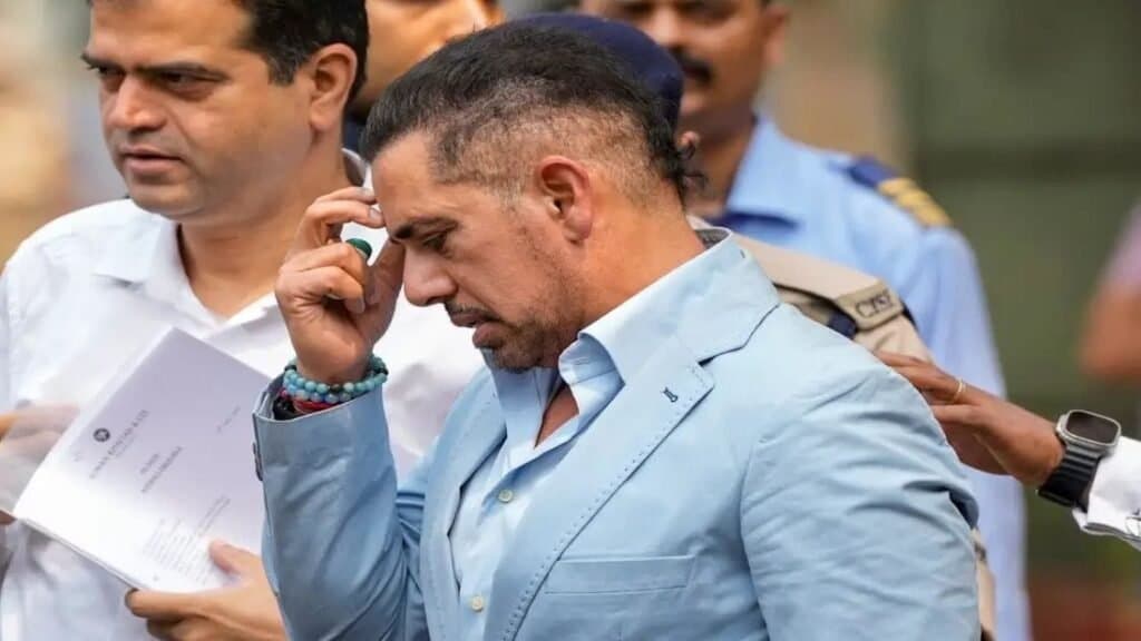 रॉबर्ट वाड्रा को मनी लॉन्ड्रिंग केस में राउज एवेन्यू कोर्ट ने जारी किया नोटिस