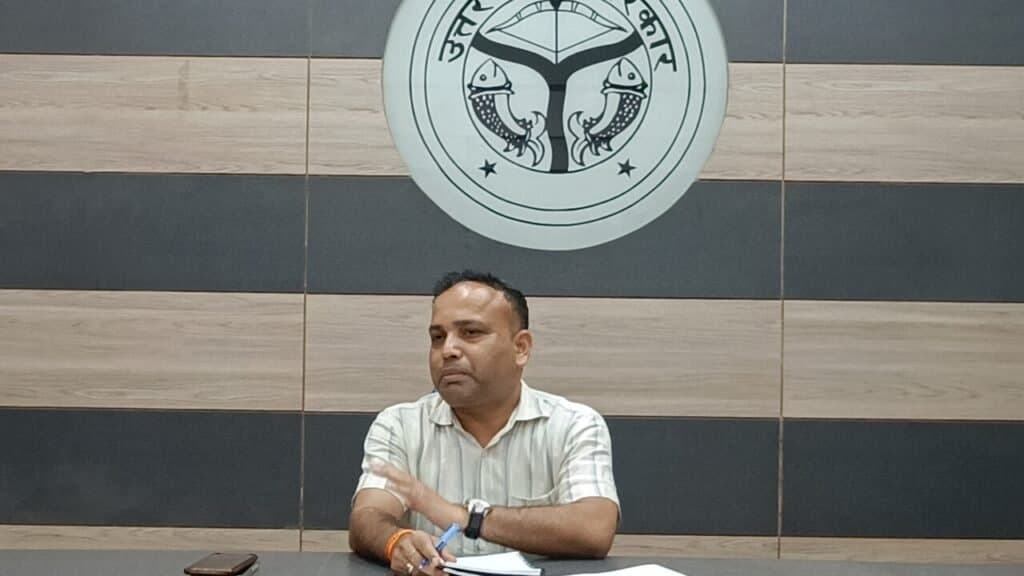 बाढ़ से निपटने के लिए सदर तहसील प्रशासन सतर्क बैठक कर दिया निर्देश