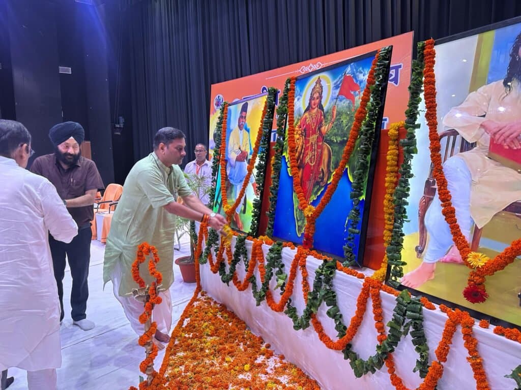 सनातन परंपराओं के उत्थान से होगा भारत का उत्थान: क्षेत्र प्रचारक अनिल जी