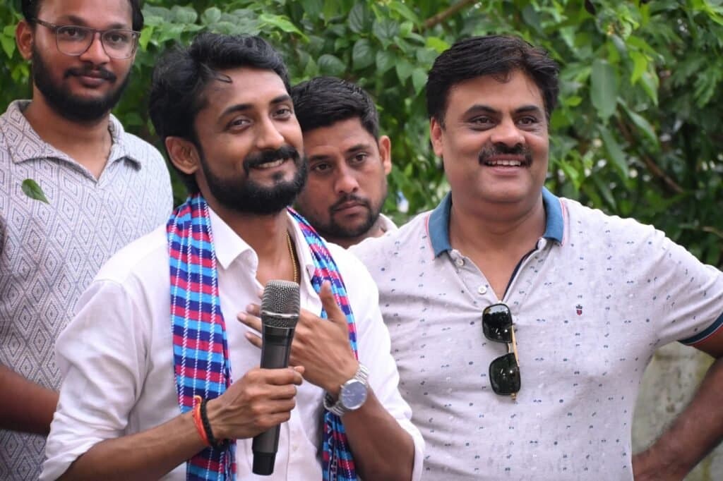 धीरू यादव व्यस्त हैं केशव मीडिया एंड एंटरटेनमेंट और स्टेज ओरिजनल ओटीटी की फिल्म की शूटिंग में