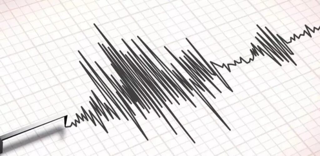 कोलकाता समेत बंगाल के कई जिलों में भूकंप के झटके, 17 सेकंड तक डोली धरती