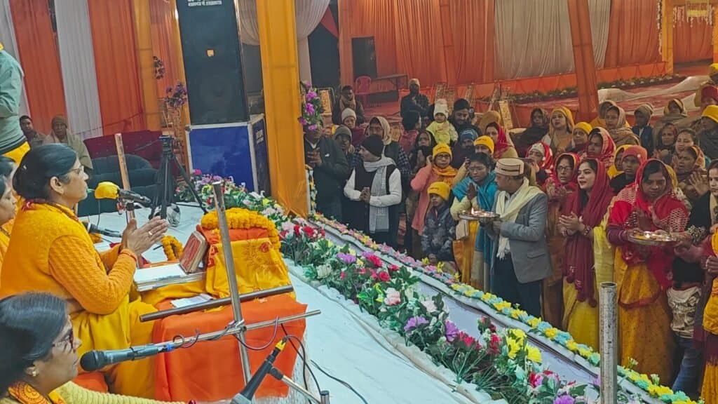 सबके लिये सद्बुद्धि प्रज्ञा पुराण का मूल उद्देश्य – श्यामा राठौर