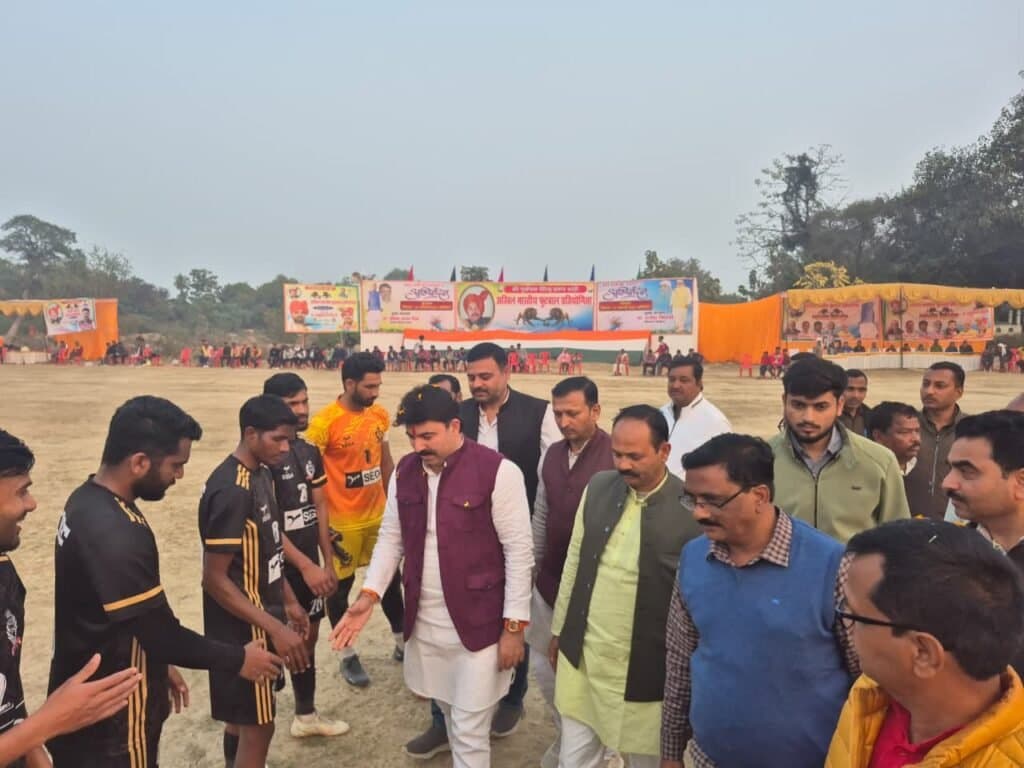 सीआईएसएफ दिल्ली ने मेरठ को 2-1 किया पराजित