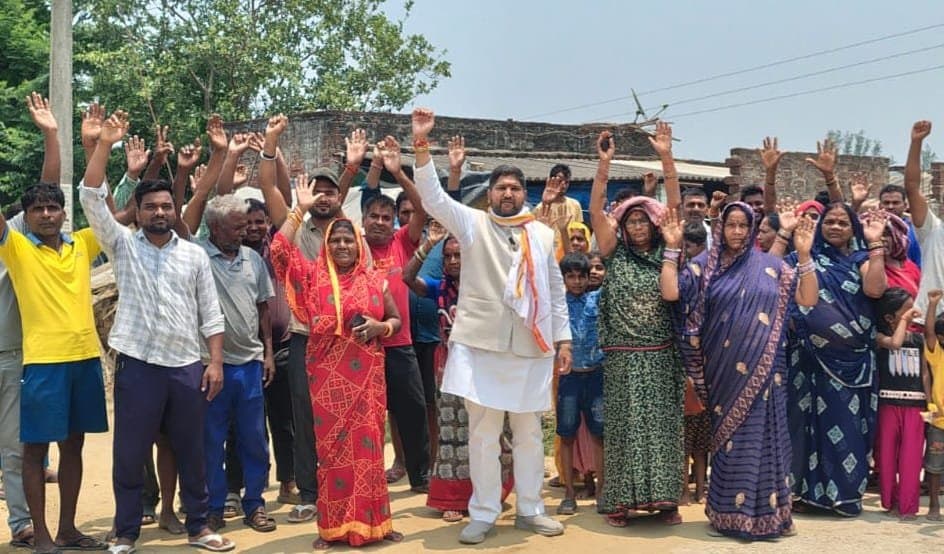 जल निकासी की गंभीर समस्या को लेकर कालीशंकर यदुवंशी का जोरदार प्रदर्शन