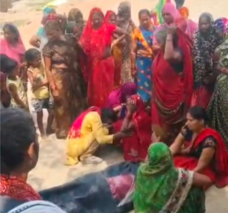 ग़ोला के सरयू में समा गई जिंदगी: विसरा तट पर मिला किसान का शव, परिवार में मचा कोहराम