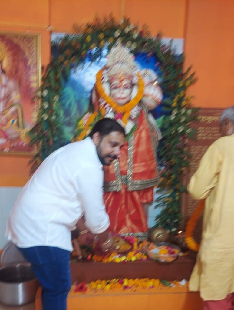 ज्येष्ठ माह की तृतीय बड़े मंगलवार को विशाल भंडारा एवं  प्रसाद वितरण बालाजी दरबार में