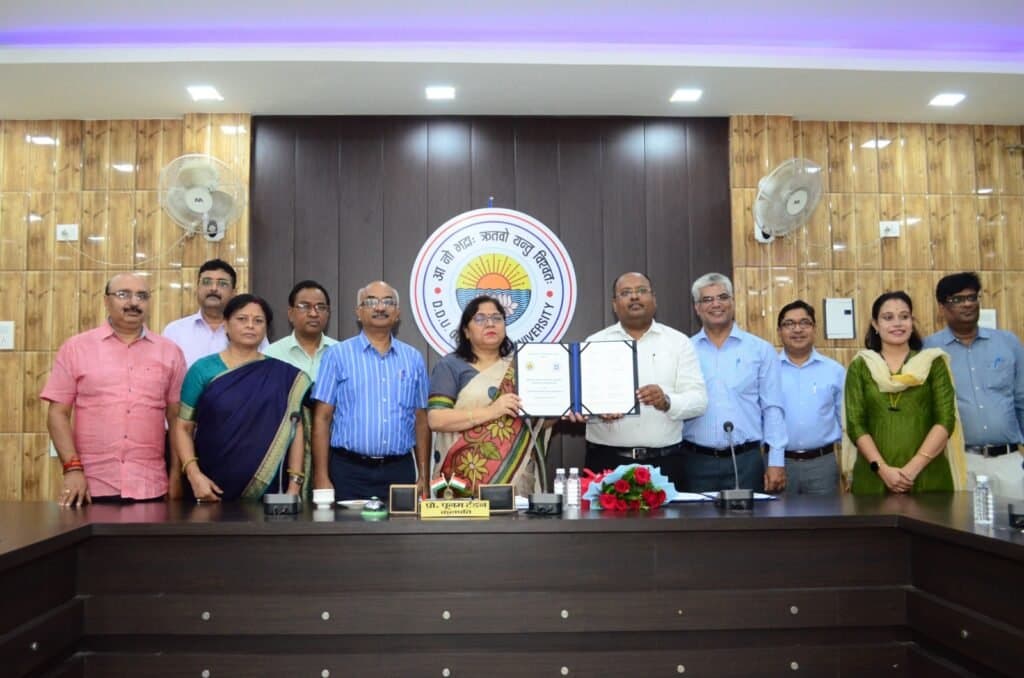 डीडीयू गोरखपुर विश्वविद्यालय ने बांग्लादेश के राजशाही विश्वविद्यालय के साथ गठबंधन बढ़ाया
