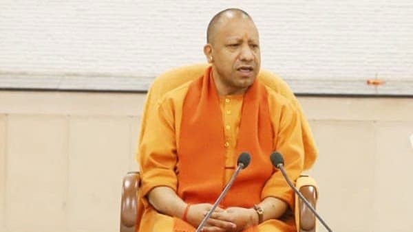फिरोजाबाद में हुए सड़क हादसे का सीएम ने लिया संज्ञान