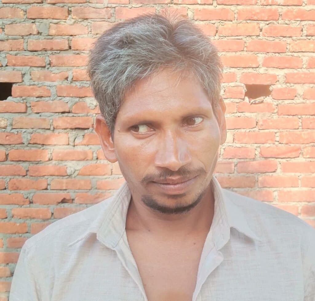 अविवाहितों व विधुर का कर दिया बंध्याकरण