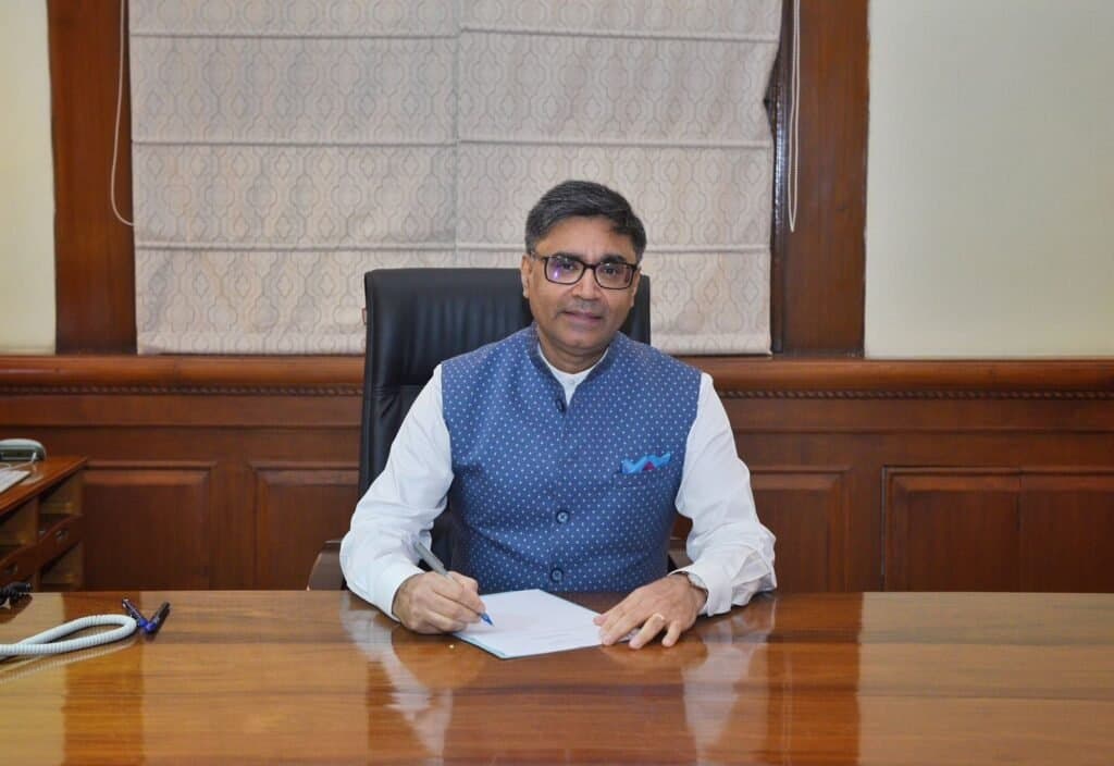 विक्रम मिस्री ने भारत के विदेश सचिव के रूप में पदभार ग्रहण किया.