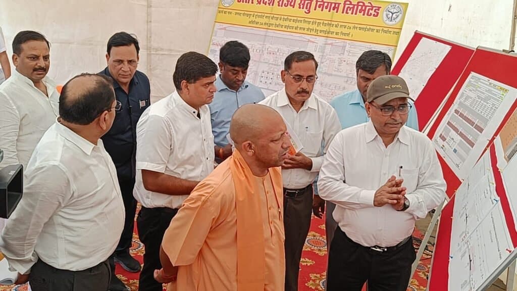 युद्धस्तर पर हो काम, लापरवाही बर्दाश्त नहीं : मुख्यमंत्री