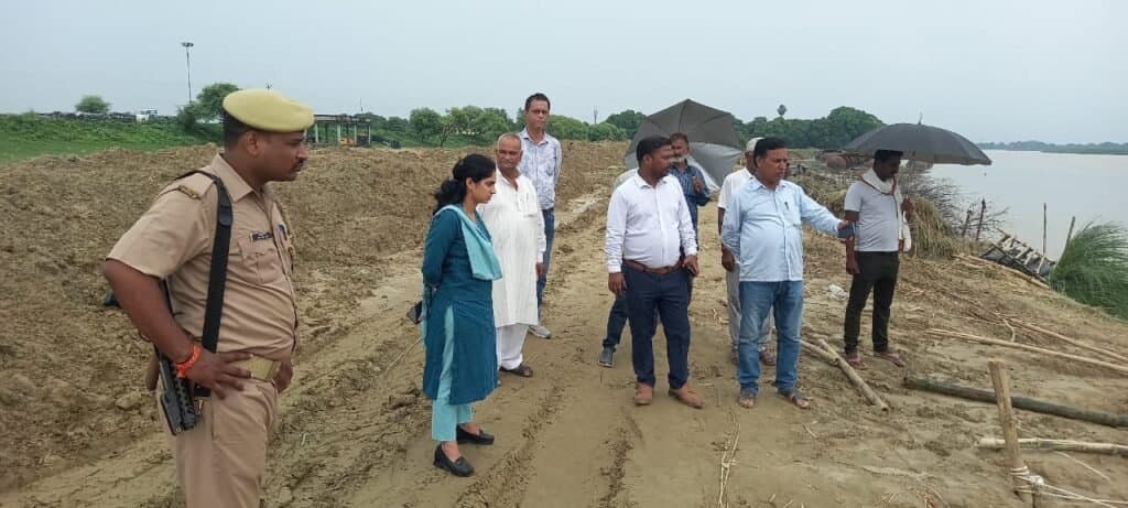 मरम्मत कर नदी के कटान को तत्परता के साथ रोका जाए ज्वाइंट मजिस्ट्रेट