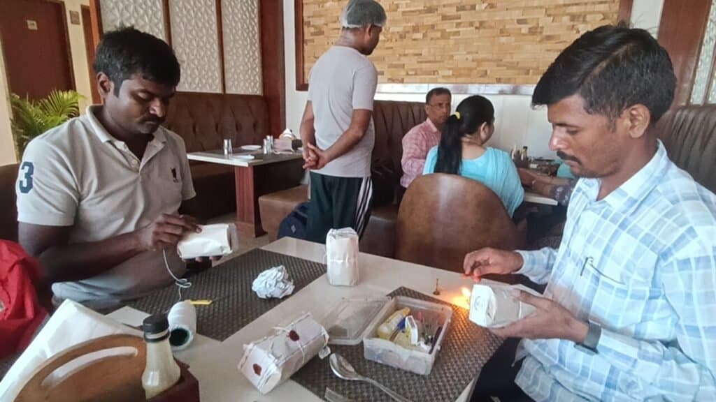 रिश्वत लेते पकड़े गए पुलिसकर्मी, एण्टी करप्शन टीम ने की कार्रवाई