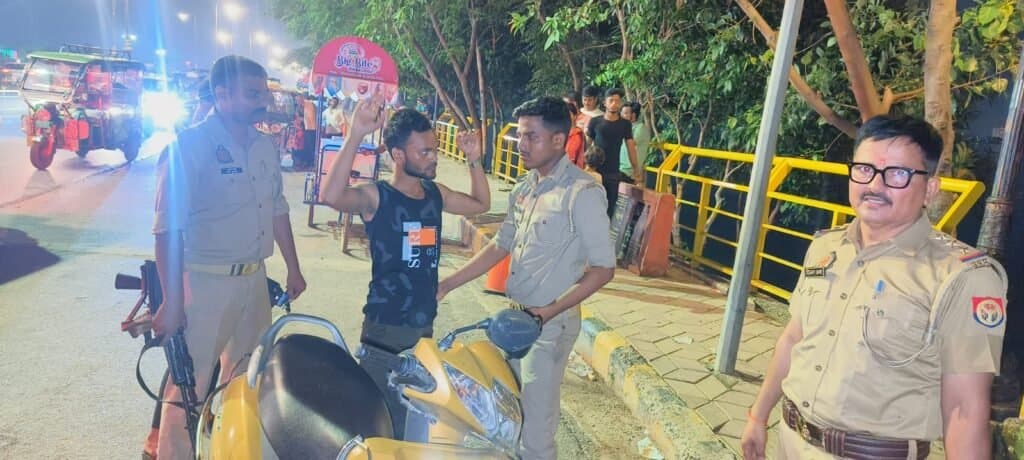पुलिस का स्टंटबाज़ों पर तगड़ा एक्शन