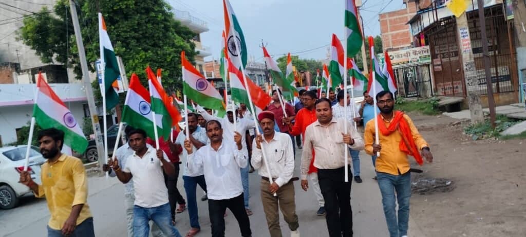 नगर पंचायत ने निकाली तिरंगा यात्रा रैली