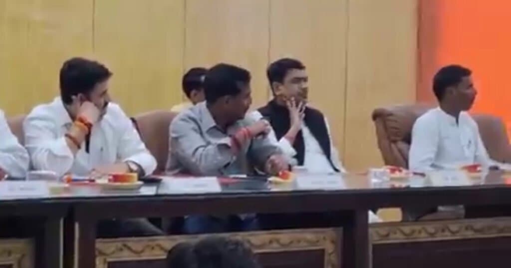 CDO की कुर्सी उठा कर फेंक दूँगा