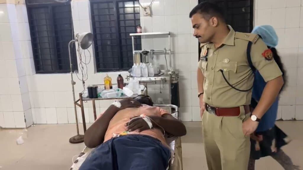 पुलिस मुठभेड़ में 10 हजार का इनामी बदमाश हुआ घायल