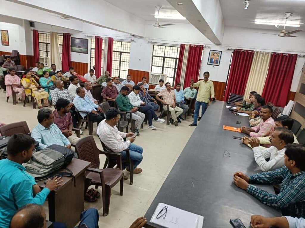 लेखपाल के हमलावर को किया जाए गिरफ्तार
