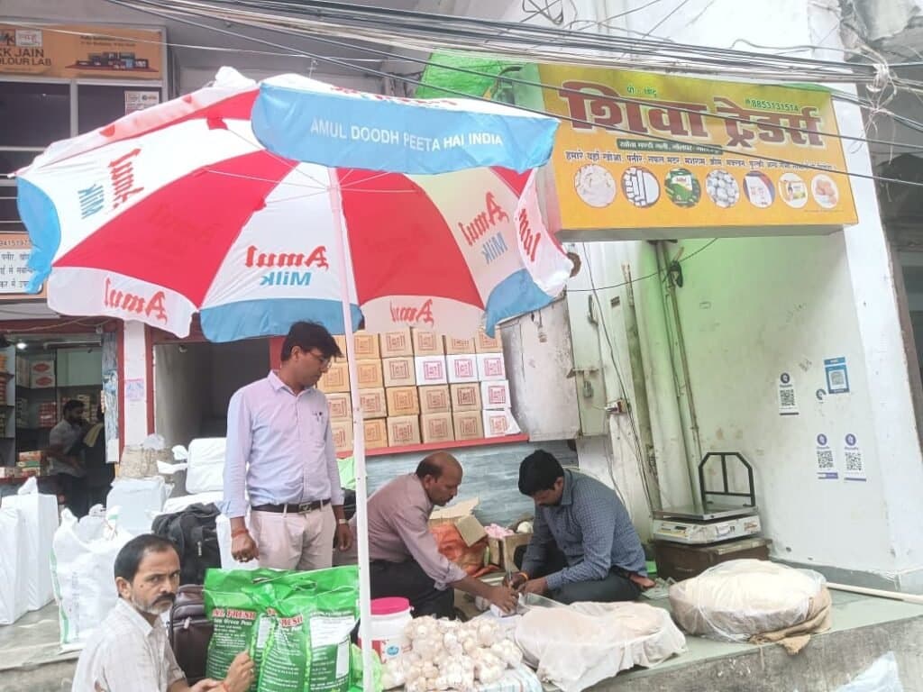 फूड विभाग के टीम ने खोवा मंडी में की छापेमारी की कार्रवाई